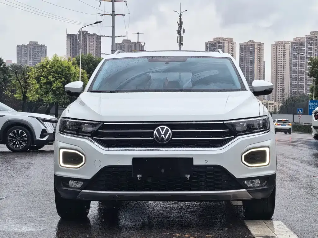 Volkswagen T-Roc — фото 3