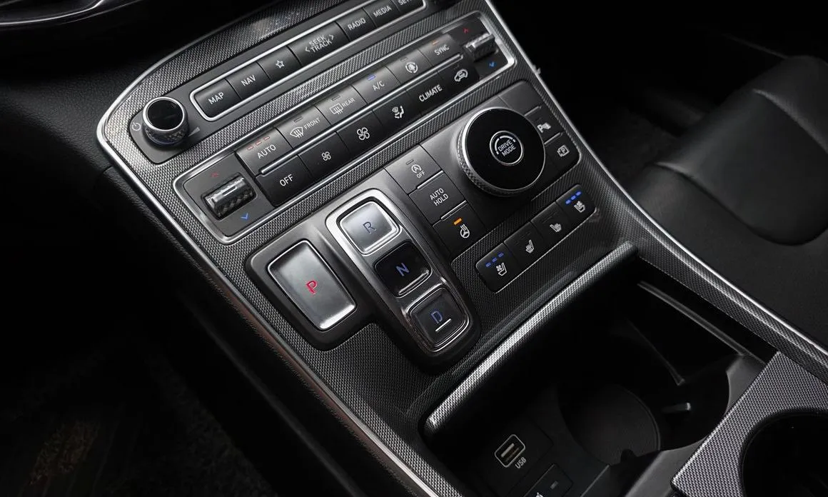 Hyundai Santafe — фото 7