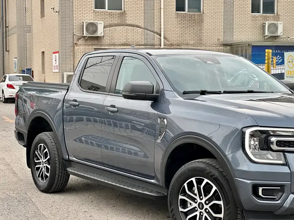 Ford Ranger — фото 10