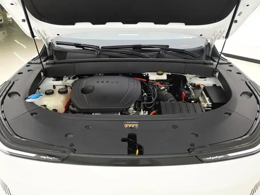 Geely Galaxy L7 — фото 10
