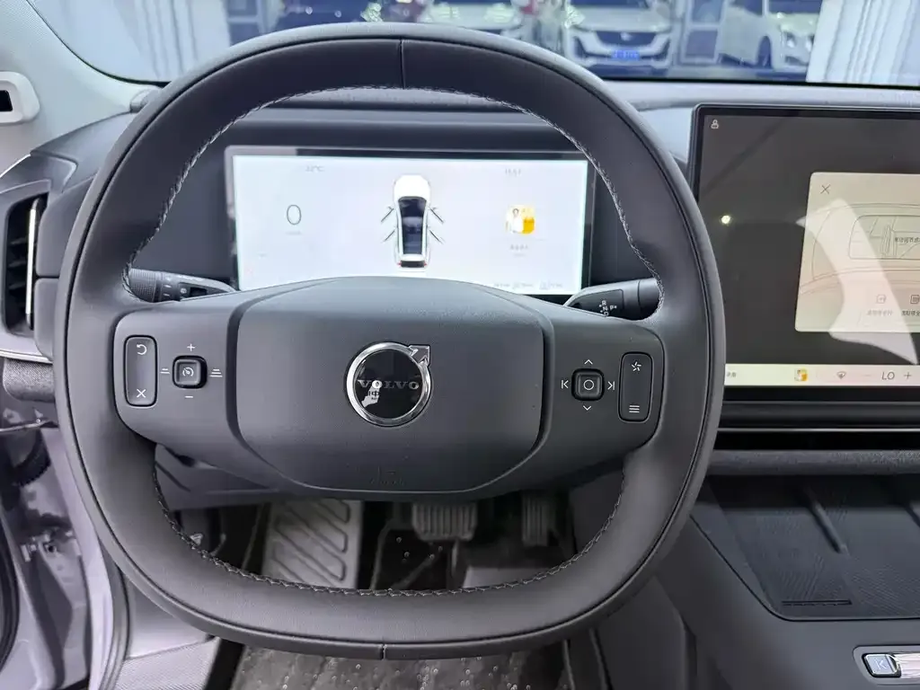 Volvo XC70 Plug-in Hybrid — фото 7