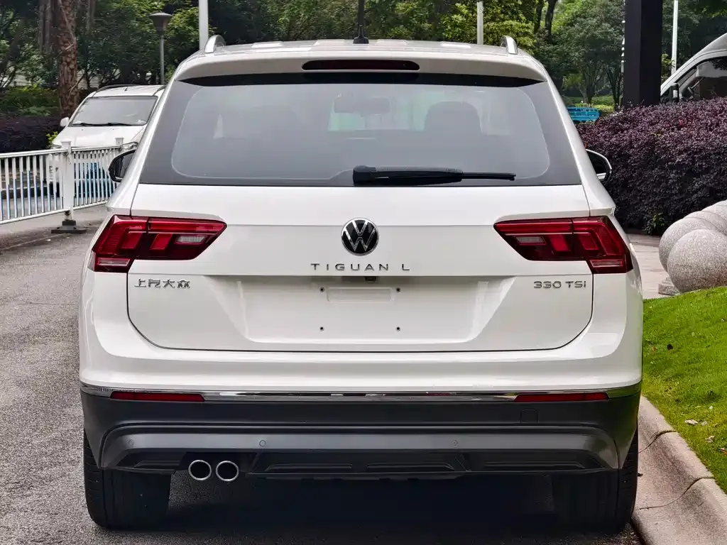 Volkswagen Tiguan L — фото 3