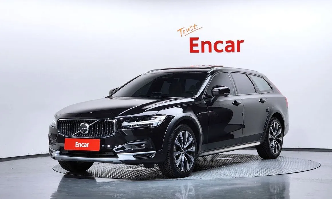 Volvo V90 — фото 1