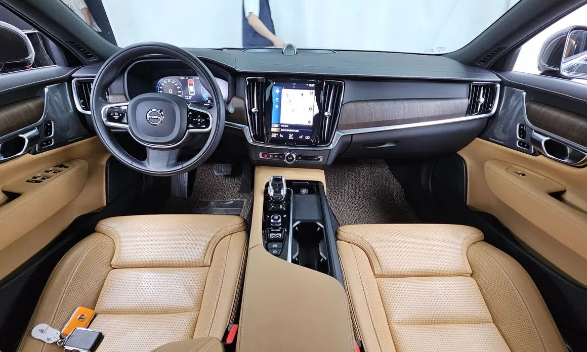 Volvo S90 — фото 9
