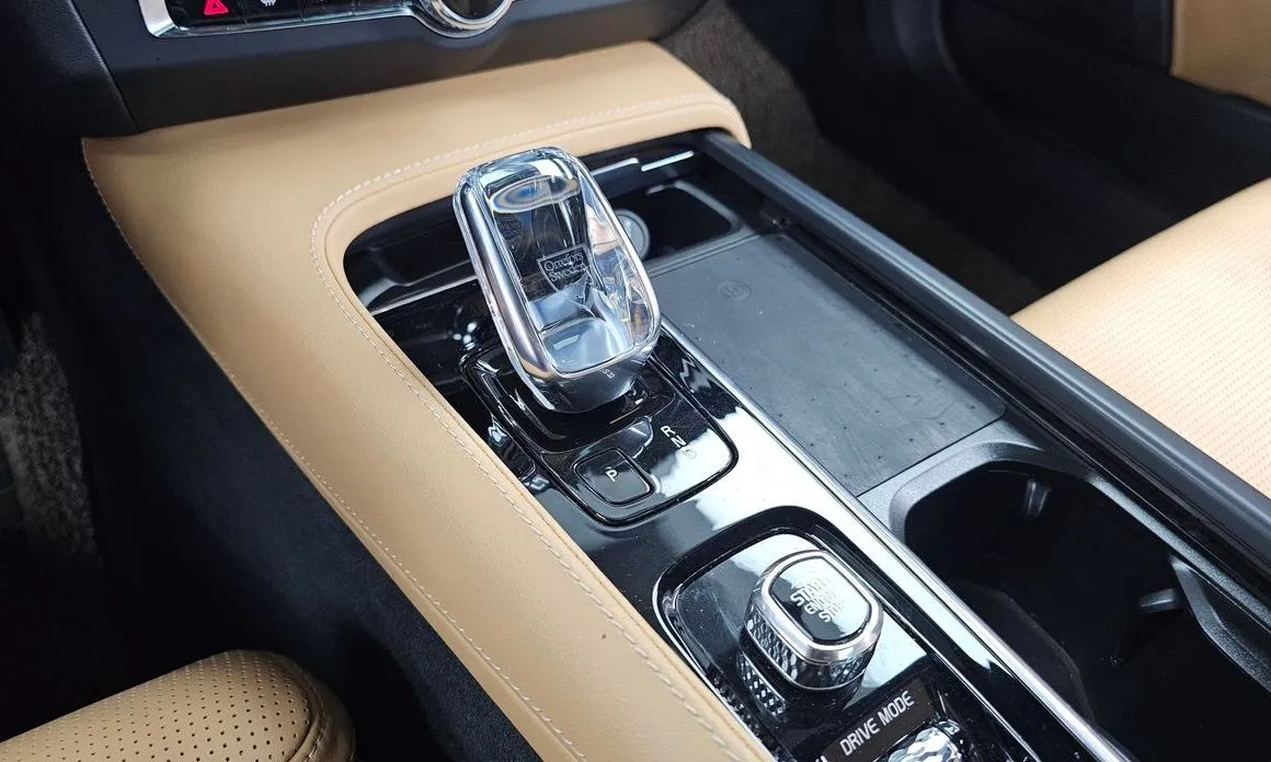 Volvo S90 — фото 10