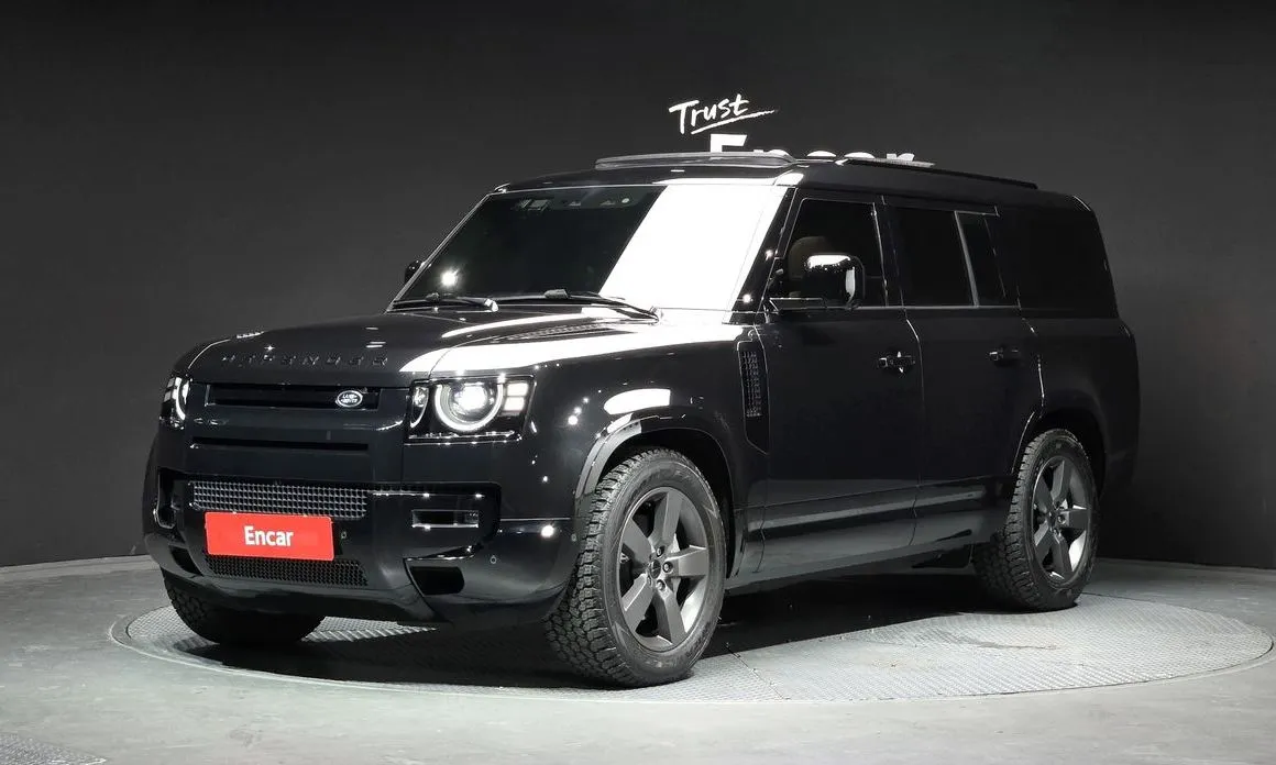 Land Rover Defender — фото 1