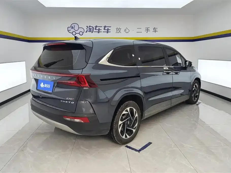Hyundai Custo — фото 5