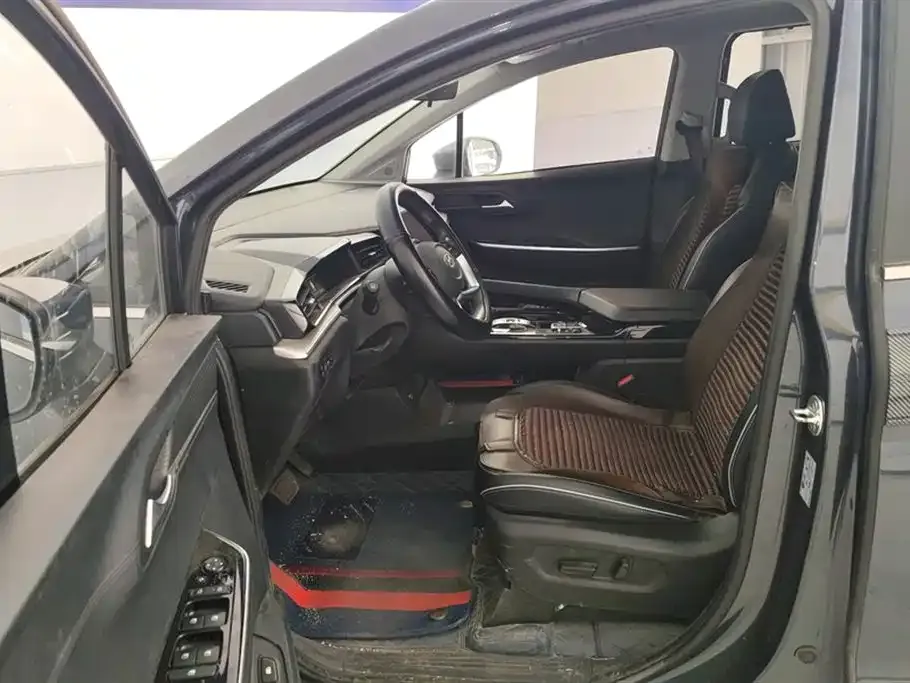 Hyundai Custo — фото 7