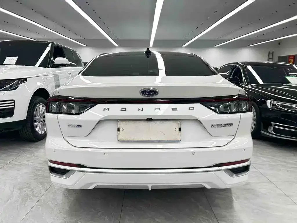 Ford Mondeo — фото 3