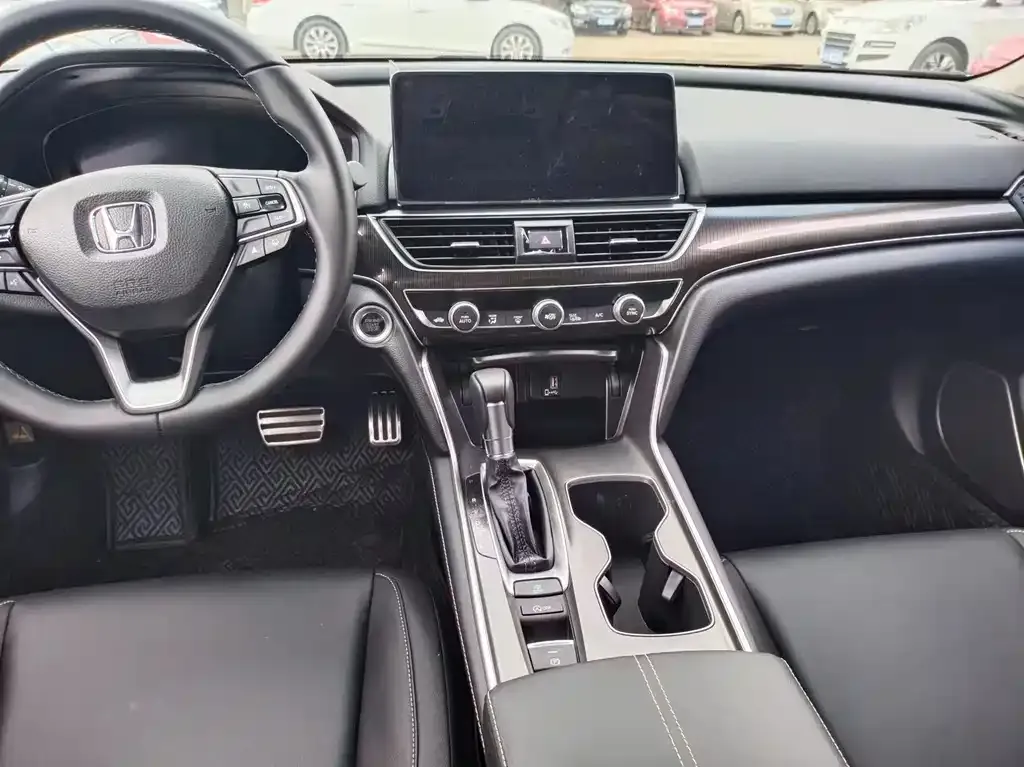 Honda Accord — фото 5