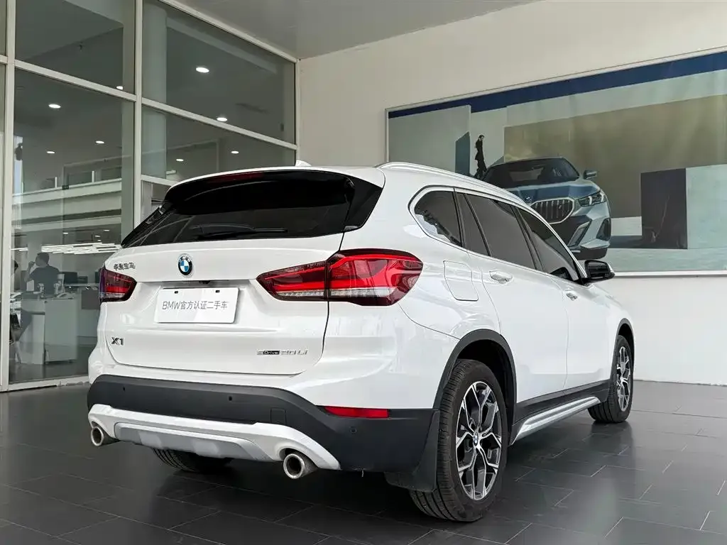 BMW X1 — фото 4