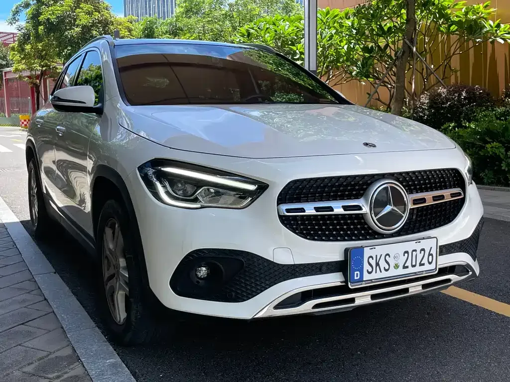 Mercedes-Benz GLA — фото 8