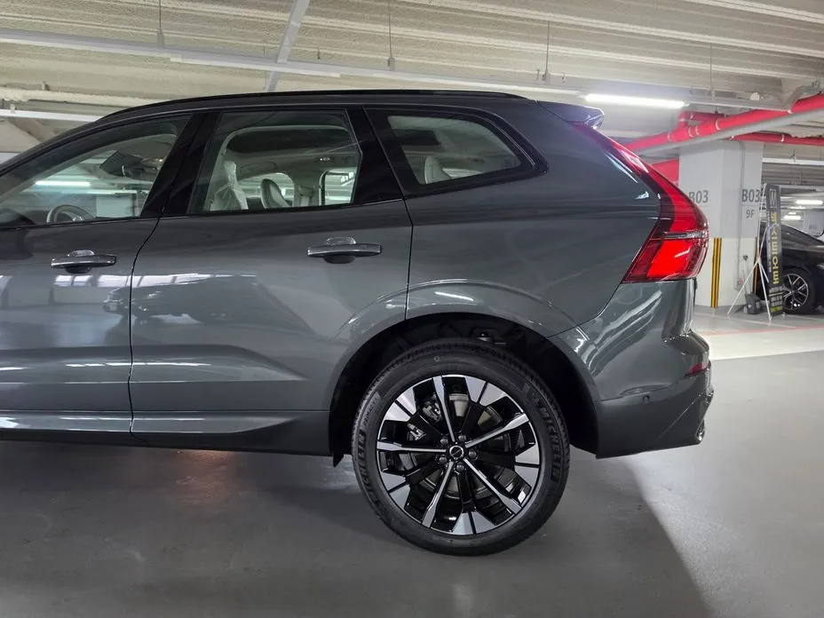 Volvo XC60 — фото 10