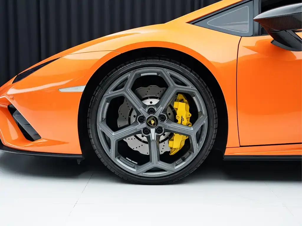 Lamborghini Huracan — фото 8