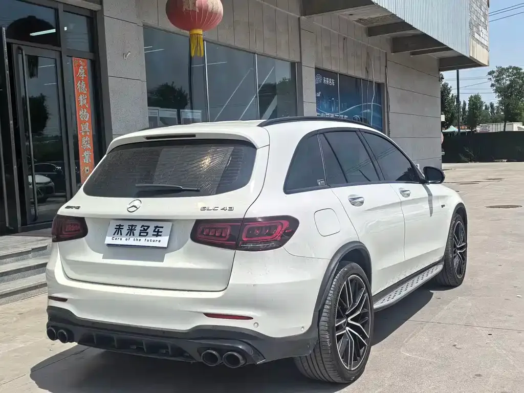 Mercedes-Benz GLC AMG — фото 10