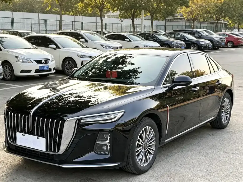 Hongqi H5 — фото 1