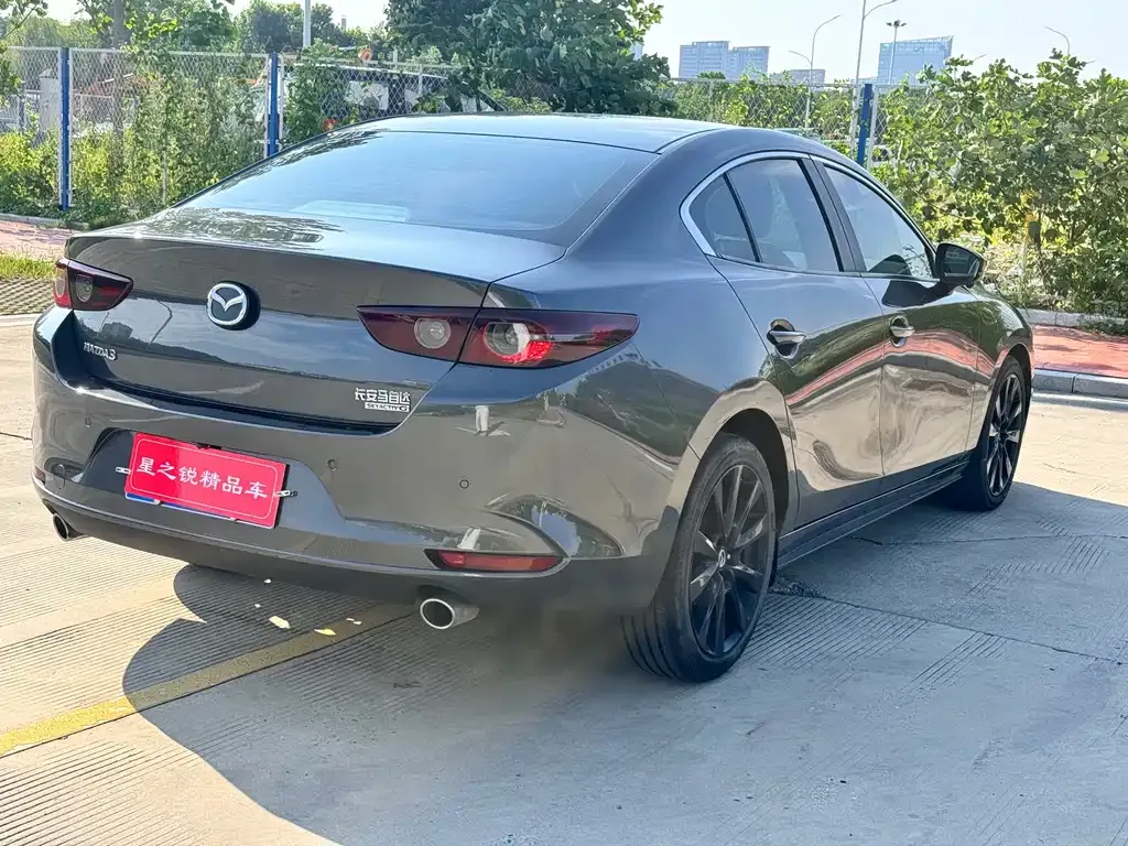 Mazda 3 Axela — фото 6