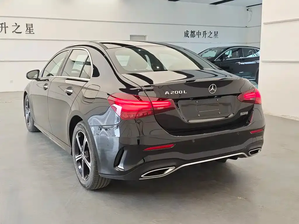 Mercedes-Benz A-Class — фото 10