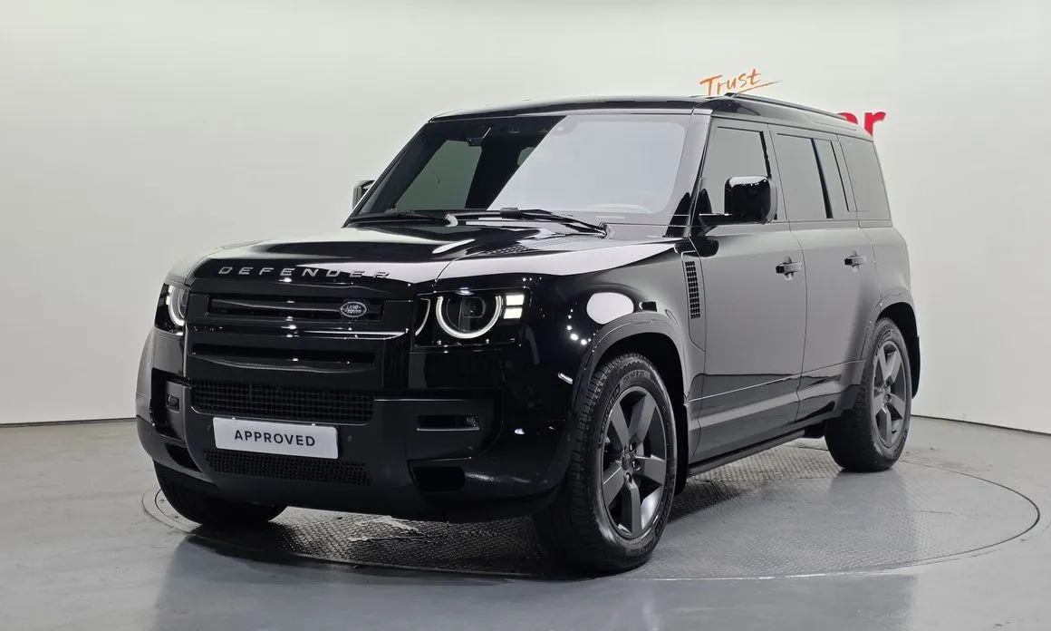 Land Rover Defender — фото 1