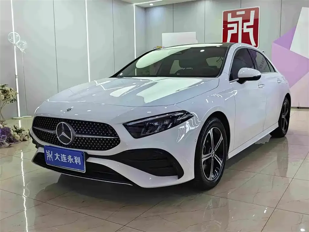 Mercedes-Benz A-Class — фото 1