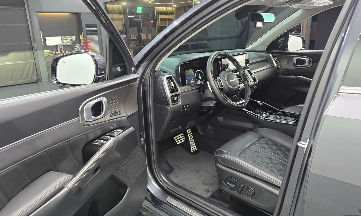 Kia Sorento — фото 8