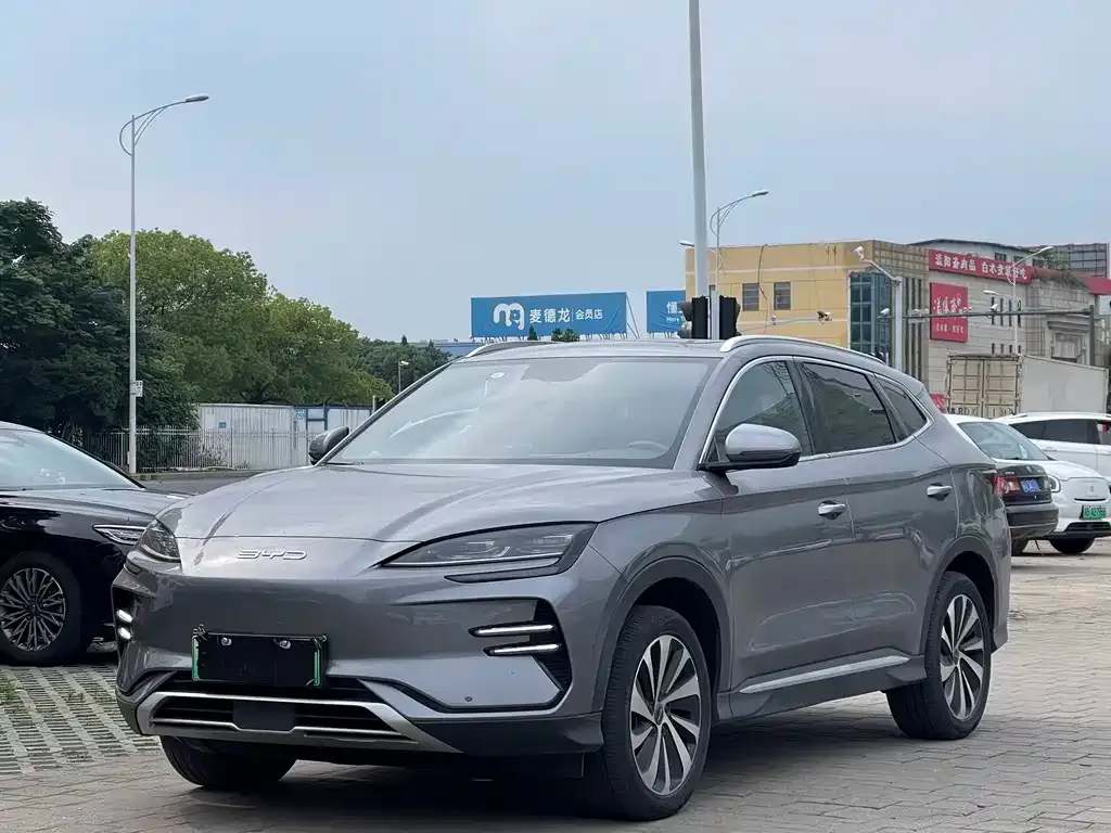 BYD PLUS New Energy — фото 1