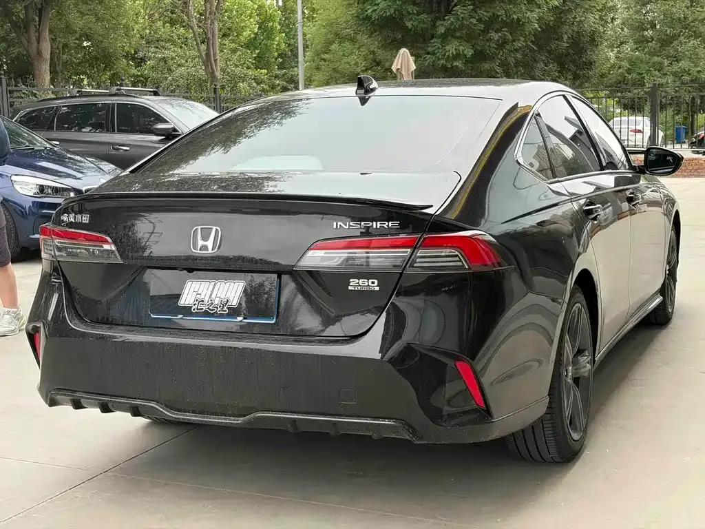 Honda Inspire — фото 6