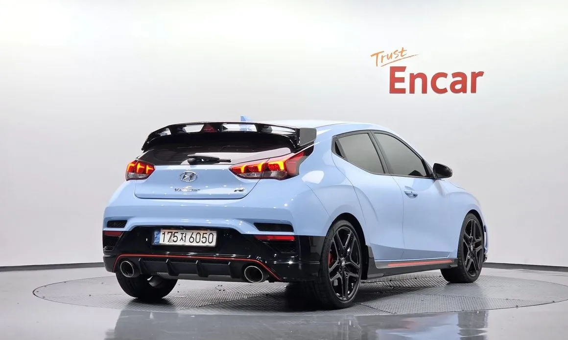 Hyundai Veloster — фото 2