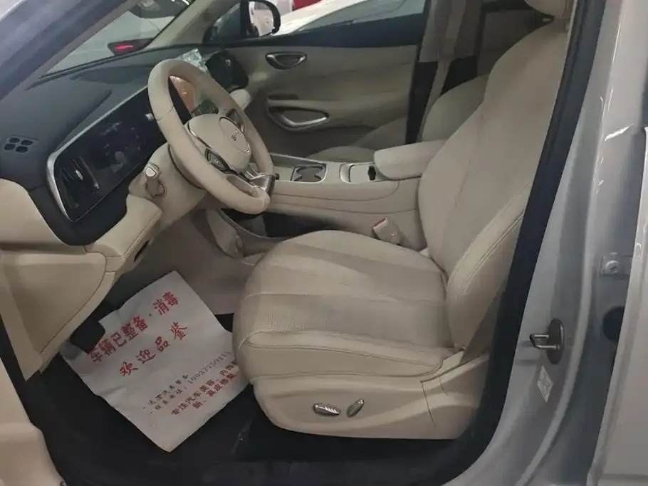 BYD Seal 05 DM-i — фото 3