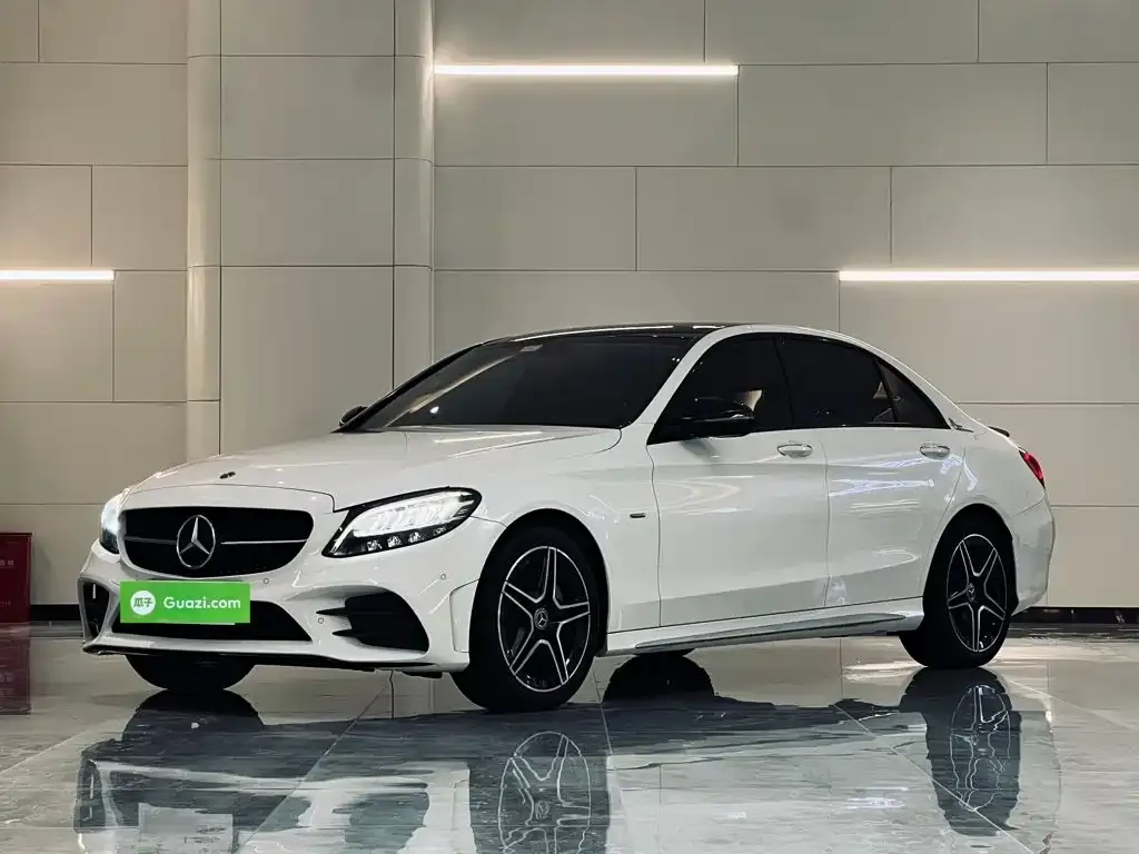 Mercedes-Benz C-Class — фото 1