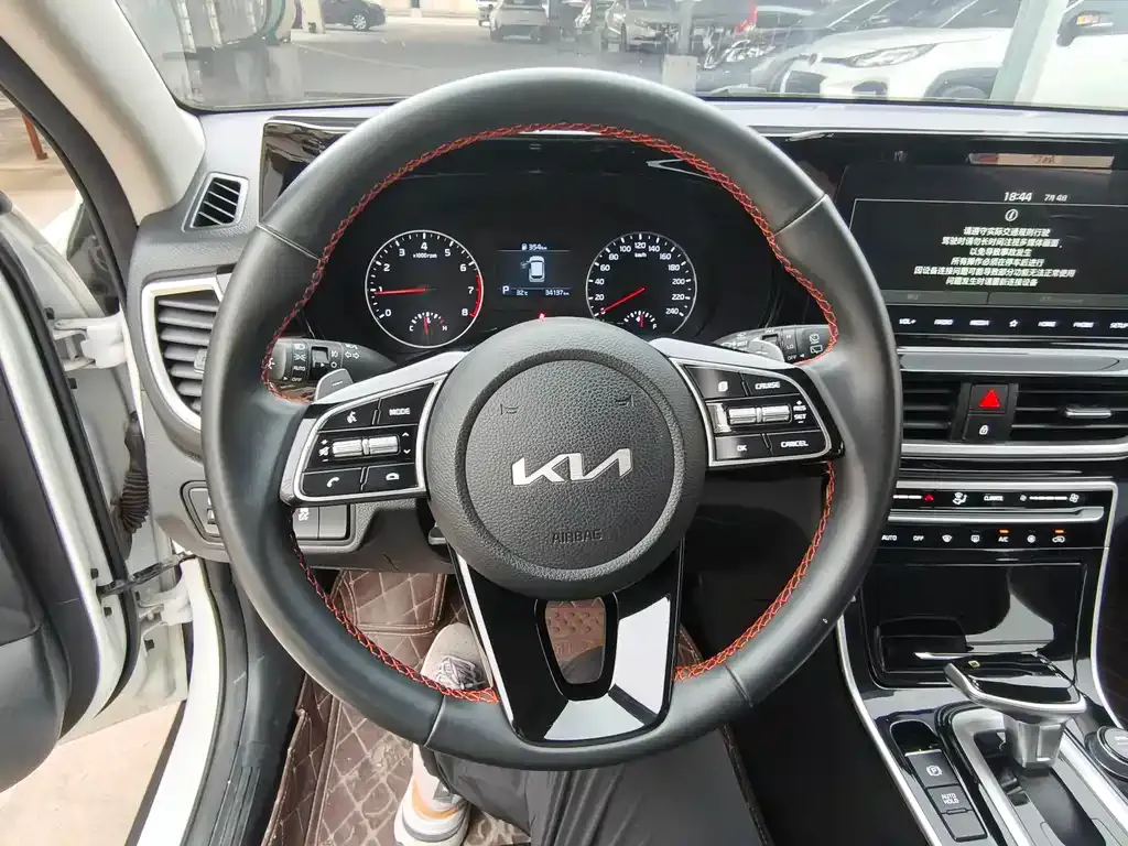 Kia KX3 — фото 9