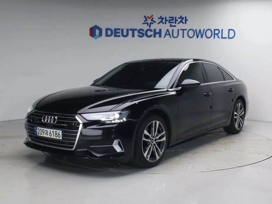 Audi A6 — фото 1