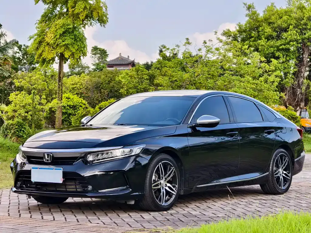 Honda Inspire — фото 1