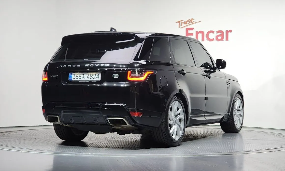 Land Rover Range Rover Sport — фото 10