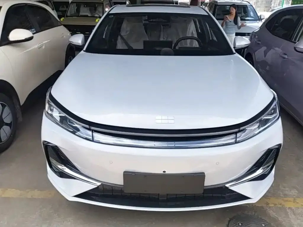 Geely Galaxy A7 EM — фото 4