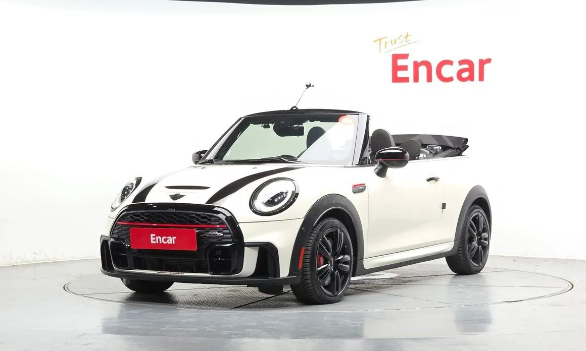 Mini Cooper Convertible — фото 1