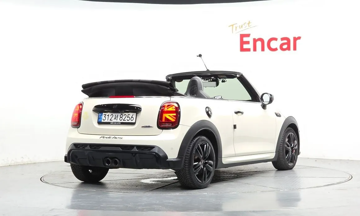 Mini Cooper Convertible — фото 7