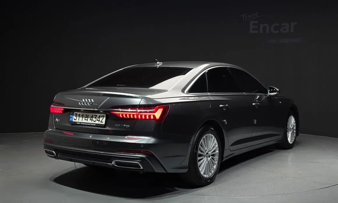 Audi A6 — фото 2