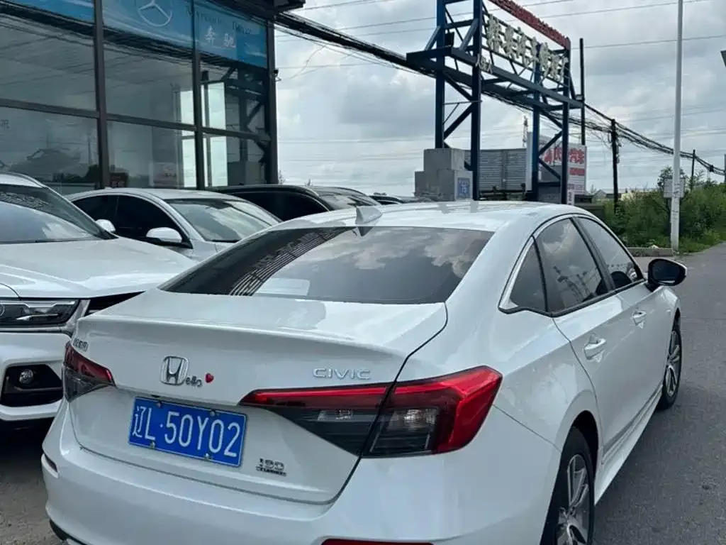 Honda Civic — фото 7