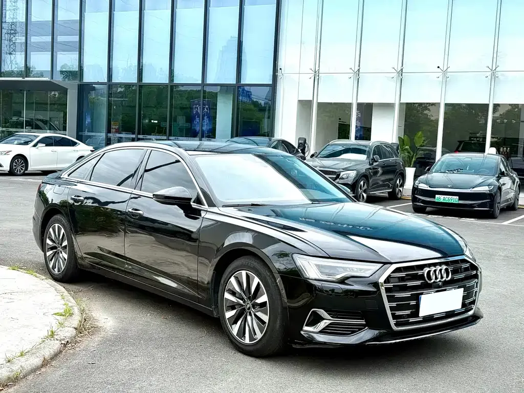 Audi A6L — фото 5