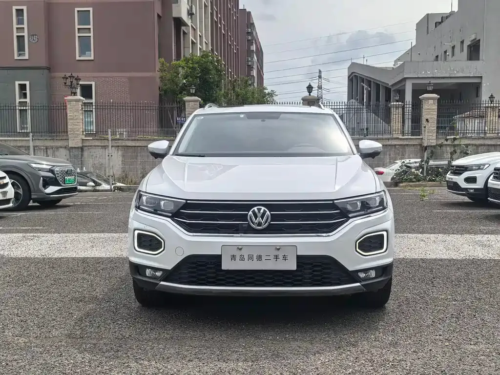 Volkswagen T-Roc — фото 5