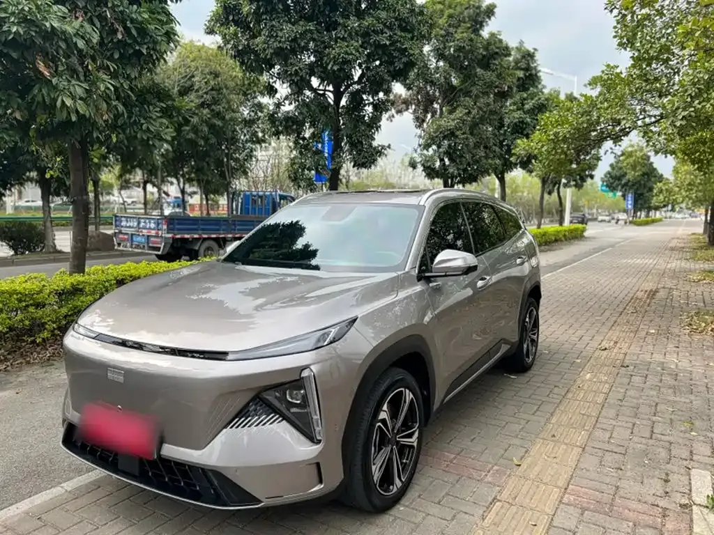Geely Galaxy L7 — фото 1
