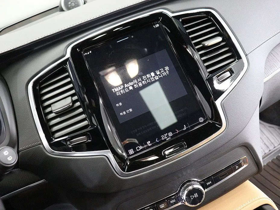 Volvo XC90 — фото 2