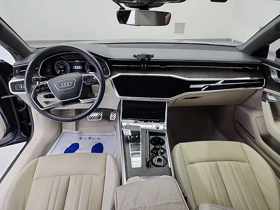 Audi A7 — фото 10