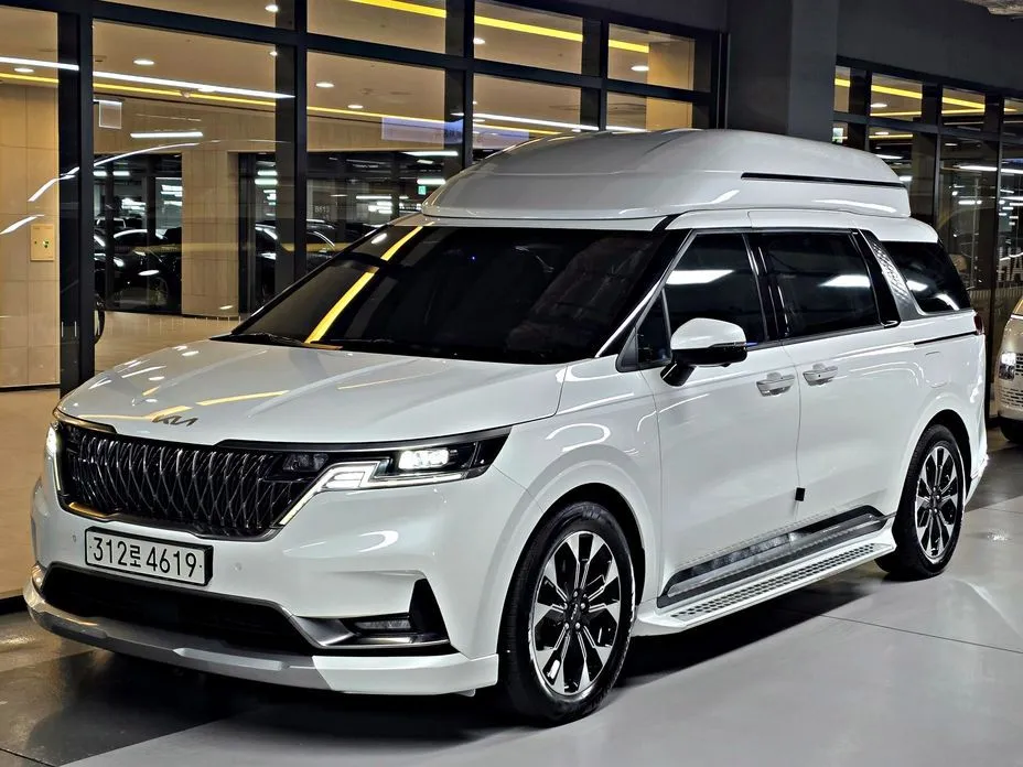 Kia Carnival — фото 1