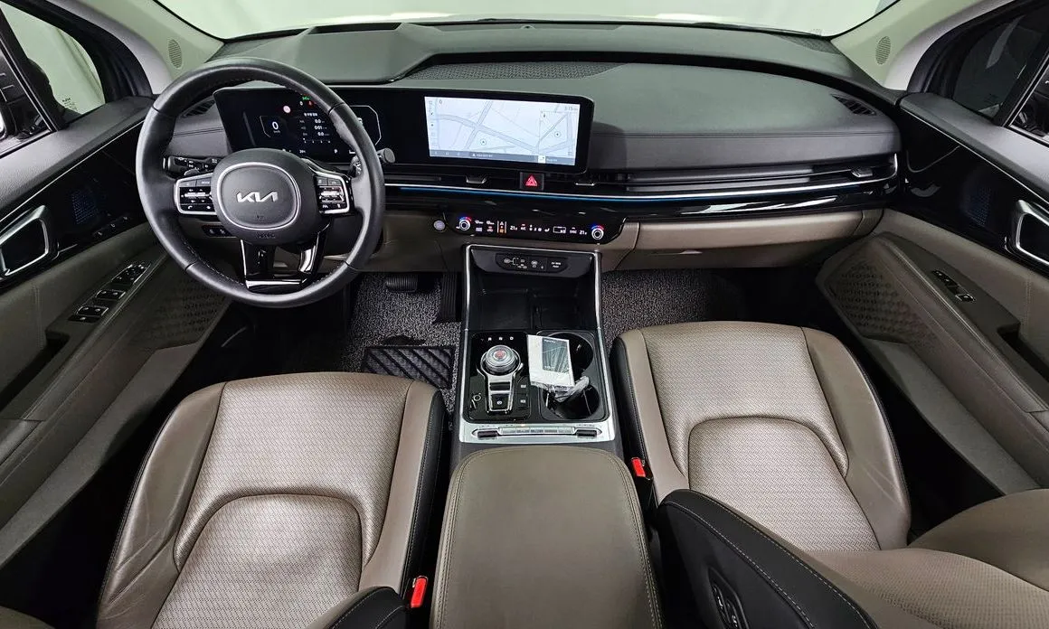 Kia Carnival — фото 10
