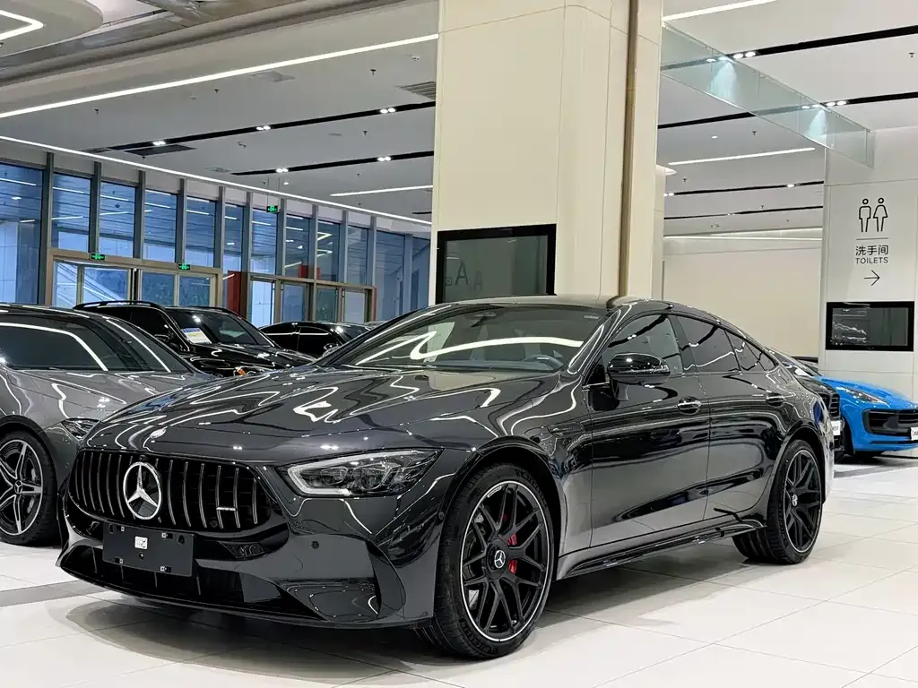 Mercedes-Benz AMG GT — фото 1