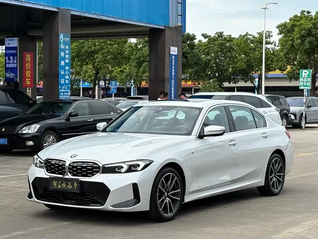 BMW 3 Series — фото 1
