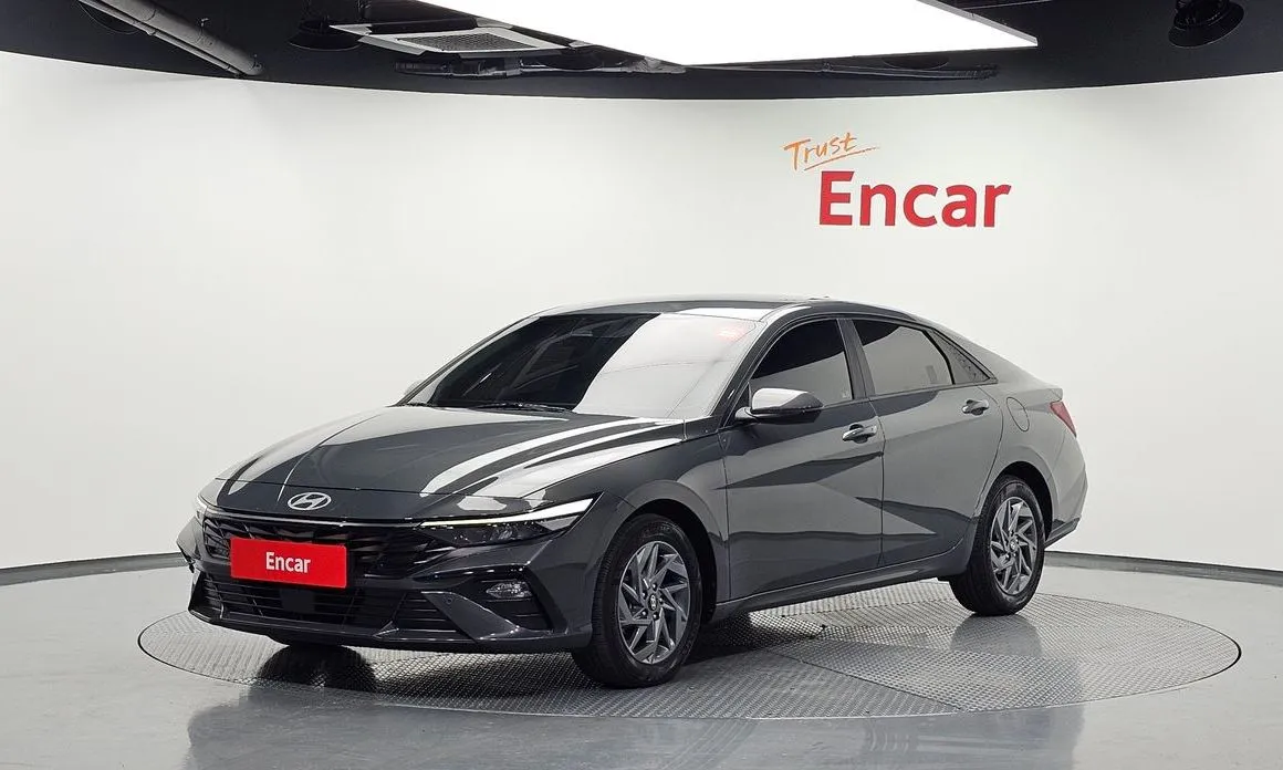Hyundai AVANTE — фото 1