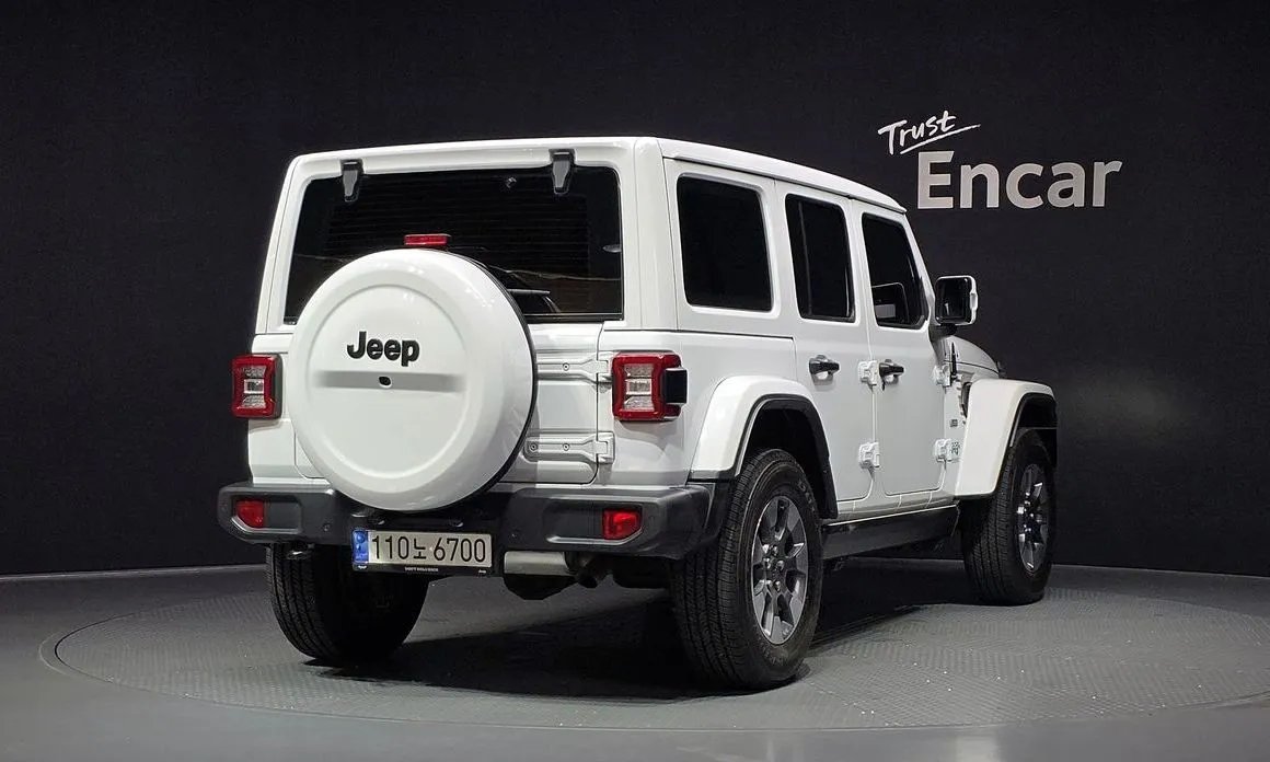 Jeep Wrangler — фото 6